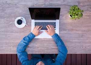 Ile kosztują studia informatyczne w Polsce?
